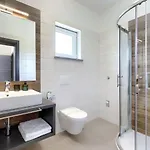 Tara By Interhome * Μεντουλίν