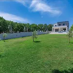 Tara By Interhome