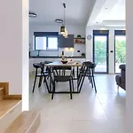 Tara By Interhome * Μεντουλίν