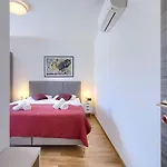 Tara By Interhome * Μεντουλίν