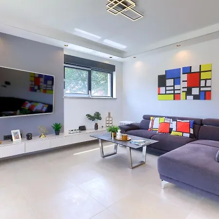 Tara By Interhome
