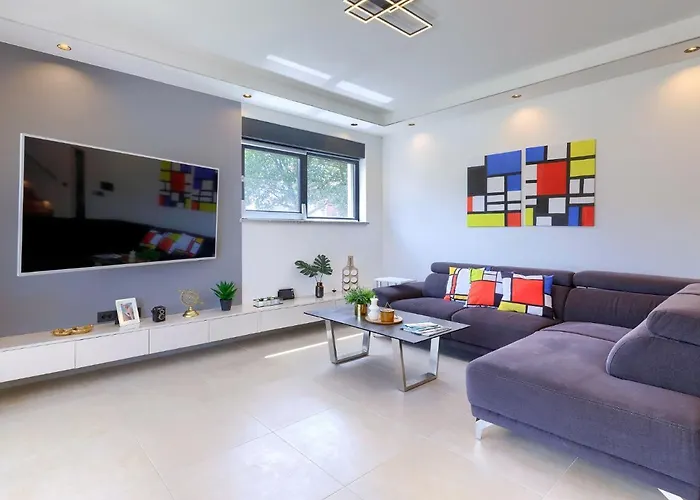 Tara By Interhome