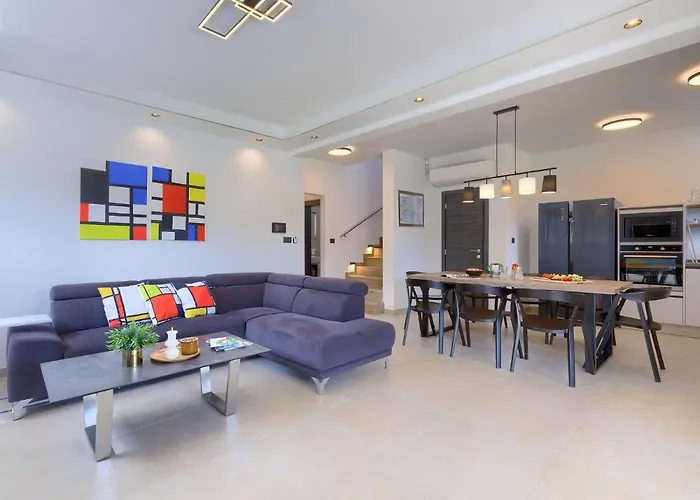 Tara By Interhome וילה