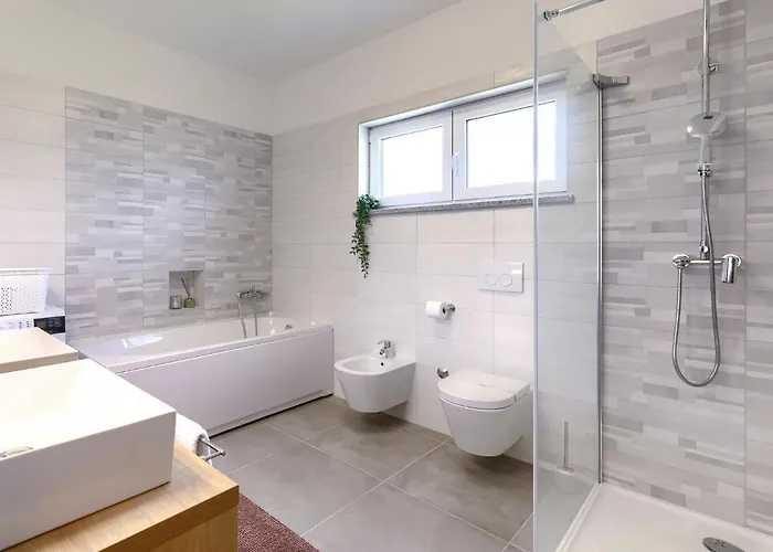 Tara By Interhome וילה