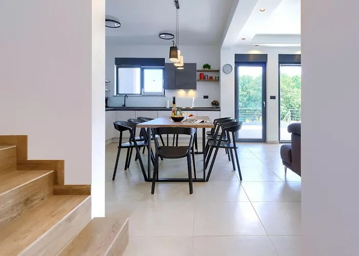 Tara By Interhome * מדולין