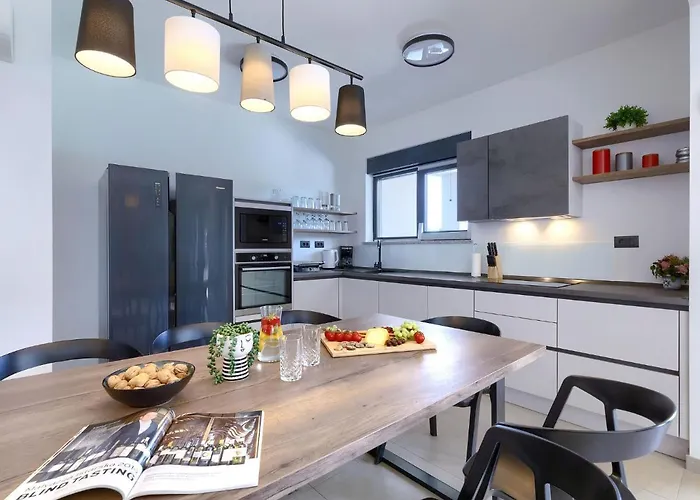Tara By Interhome